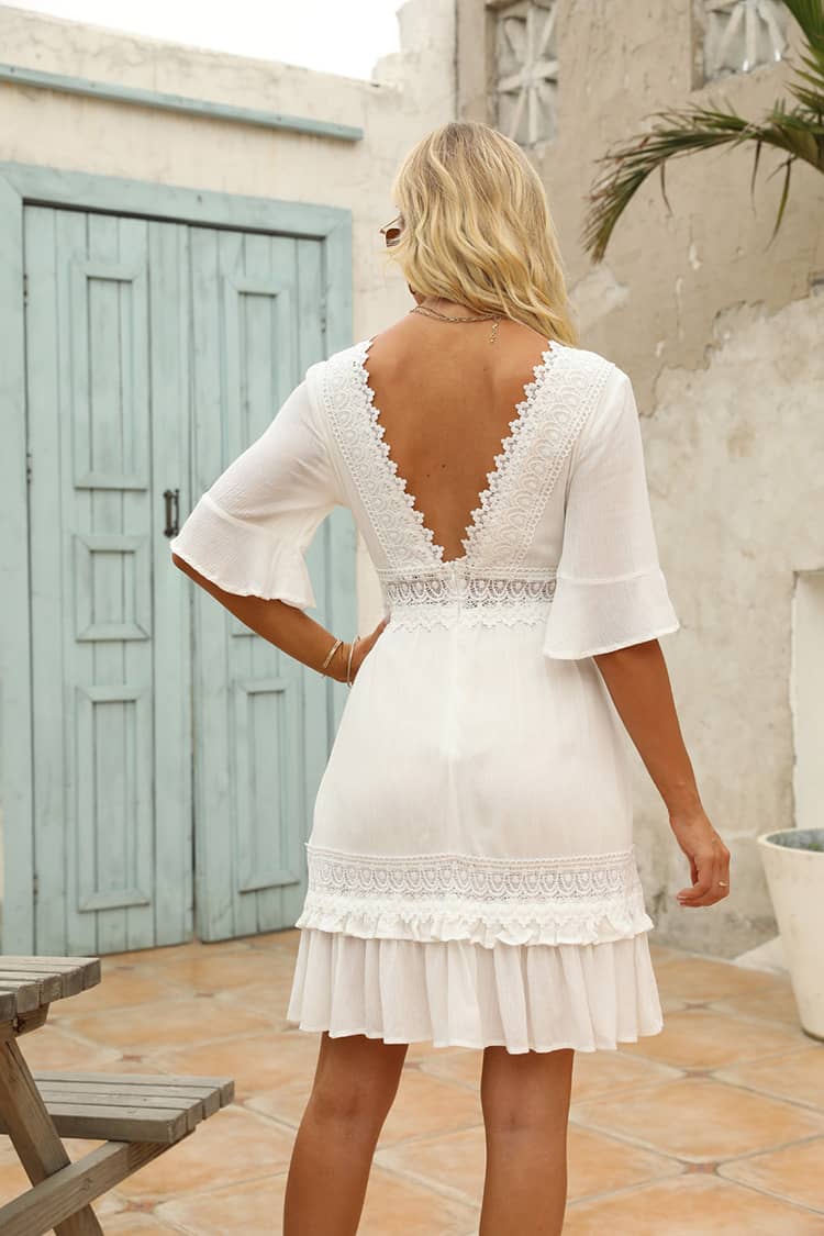 Robe blanche best sale coupe droite